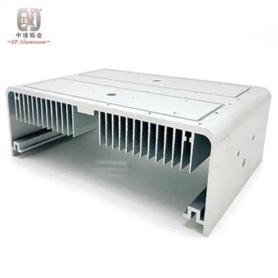 Extrudovaný kryt chladiča